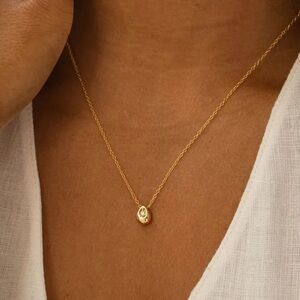 ✨ Minimalist Gold Teardrop Pendant Necklace – PVD Coated Stainless Steel